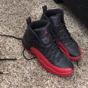 Jordan 12s size 7
